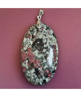 Pendentif Eudialyte ovale