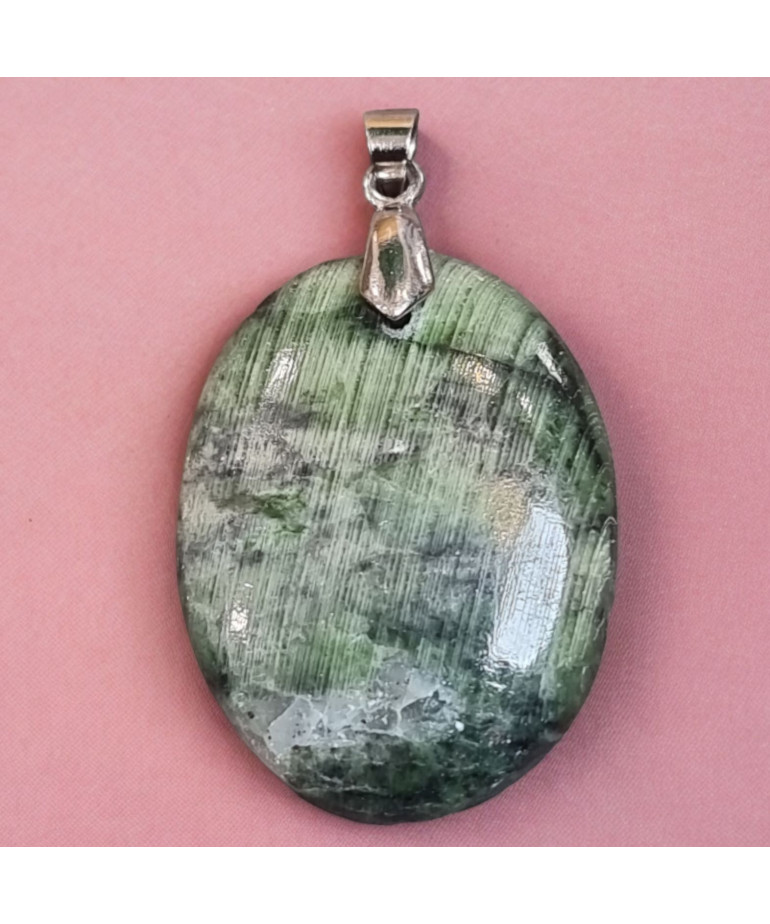 Pendentif Diopside ovale