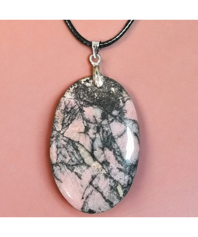 Pendentif Rhodonite Ovale sur cordon