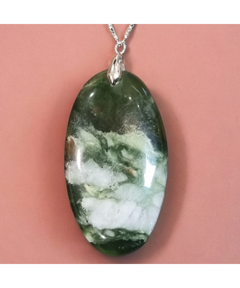 Pendentif Jade Serpentine ovale sur chaîne réglable