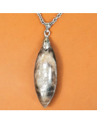 Pendentif Pierre de soleil ovale sur chaîne