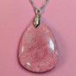 Pendentif Thulite goutte sur chaîne réglable