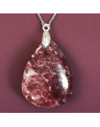 Pendentif Thulite goutte sur chaîne réglable