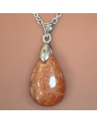 Pendentif Pierre de soleil goutte sur chaîne