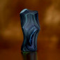 Pierre sculptée Type Monolithe Obsidienne Œil céleste