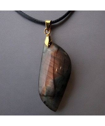 Pendentif Labradorite Bélière dorée sur cordon