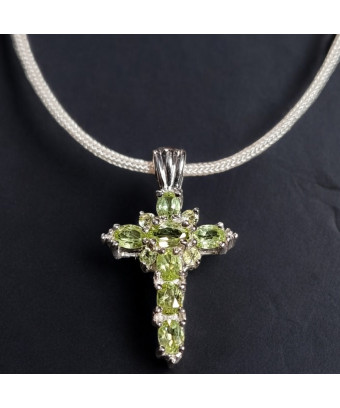 Pendentif Péridot croix...