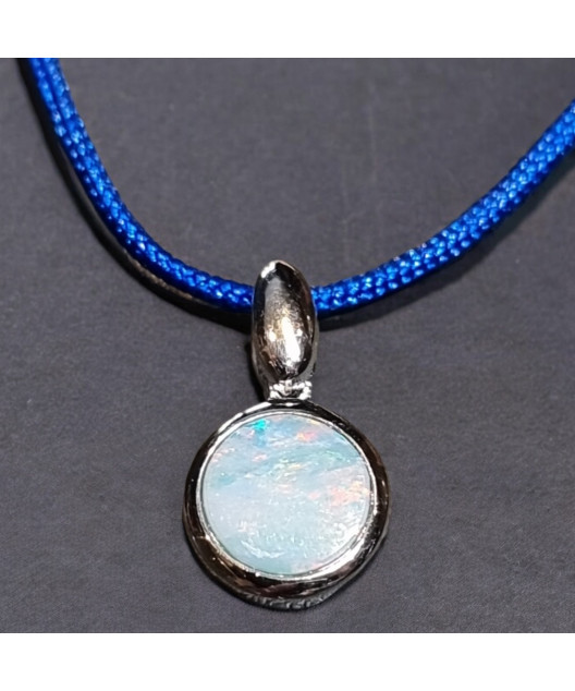 Pendentif Opale ronde Argent 925 sur cordon réglable