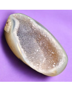 Géode Améthyste et Agate fleur 86g