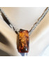 Pendentif Ambre Cylindrique avec chaîne