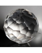 Boule Cristal de roche facettée Feng Shui 48g