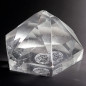 Pierre sculptée Cristal de roche Icosaèdre 38g