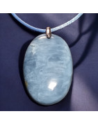 Pendentif Opale bleue sur cordon réglable