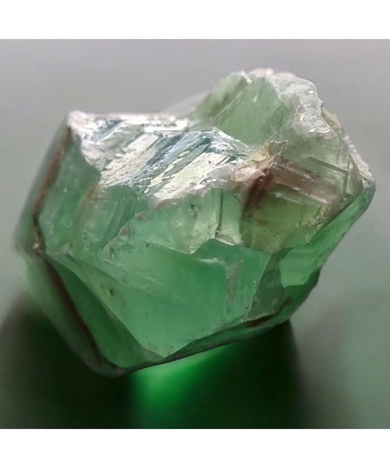 Pierre brute Calcite Kiwi 196g