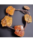 Bracelet Ambre Cognac Baroque sur cordon