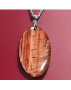 Pendentif Œil de taureau sur chaîne acier inox