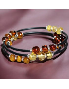 Bracelet Ambre multicolore Pierres rondes sur câble gainé caoutchouc
