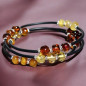 Bracelet Ambre multicolore Pierres rondes sur câble gainé caoutchouc