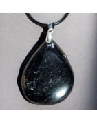 Pendentif Tourmaline noire sur cordon