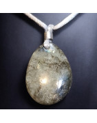 Pendentif Labradorite sur cordon réglable