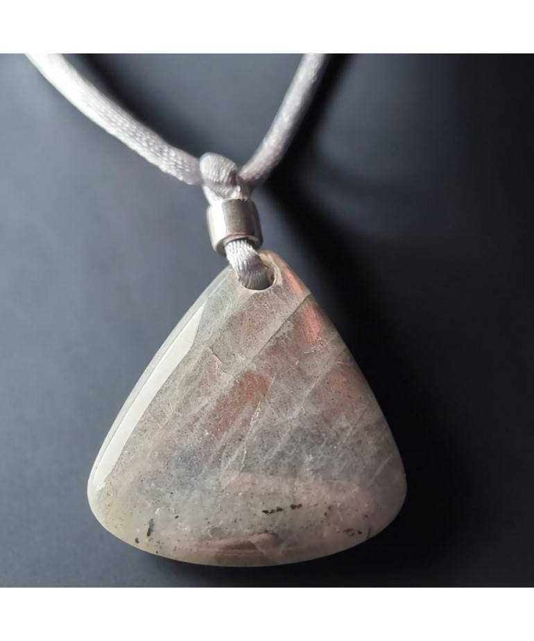 Pendentif Labradorite sur cordon réglable