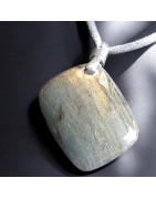Pendentif Labradorite sur cordon réglable