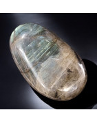 Galet Labradorite 196g