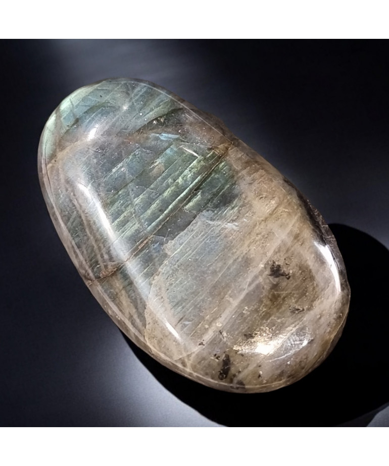 Galet Labradorite 196g