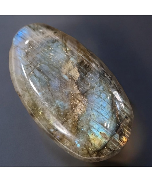 Galet Labradorite 164g