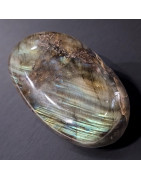 Galet Labradorite 166g