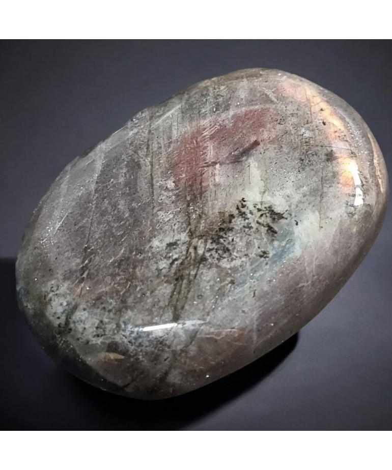 Galet Labradorite 157g