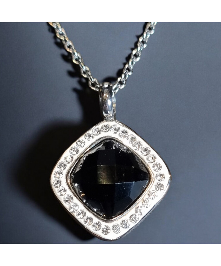 Pendentif Onyx et Zirconium avec chaîne