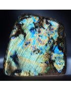 Pierre sculptée Labradorite 1238g