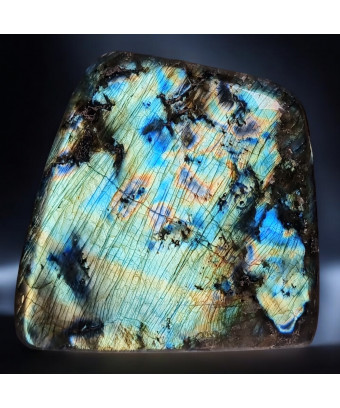 Pierre sculptée Labradorite 1238g