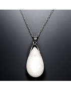 Pendentif Pierre de lune avec chaîne