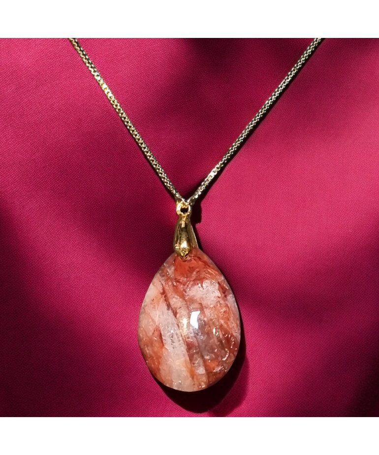 Pendentif Quartz Hématoïde sur chaîne plaquée or réglable