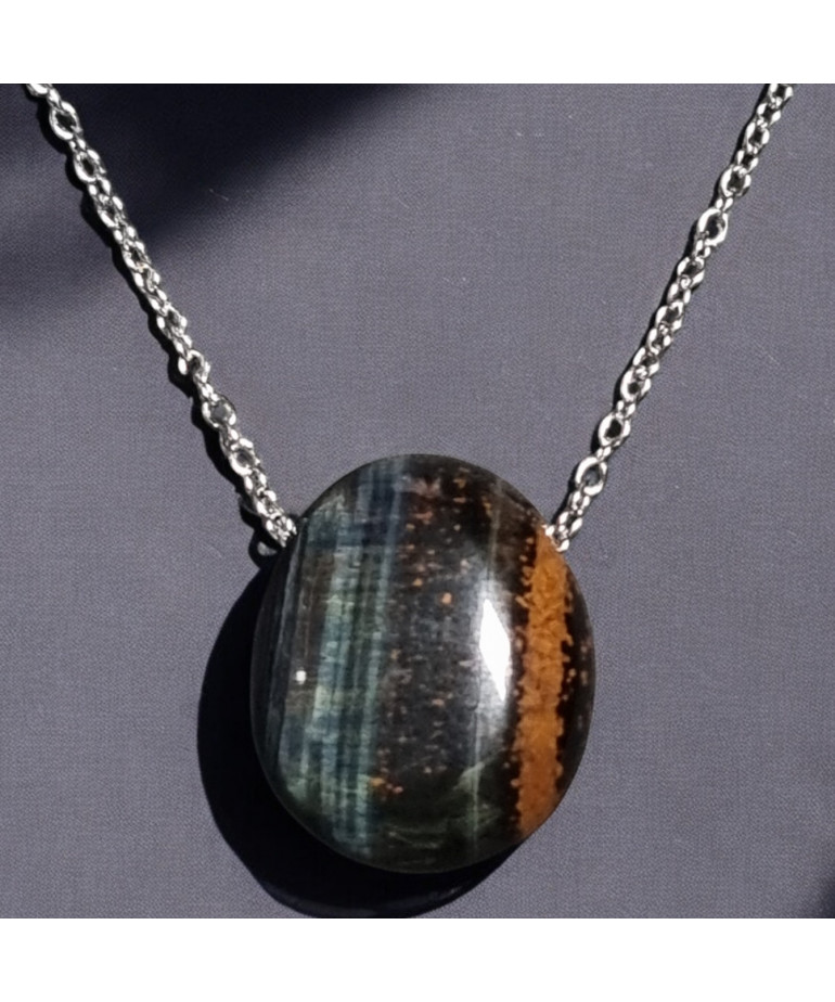 Pendentif Œil de faucon sur chaîne