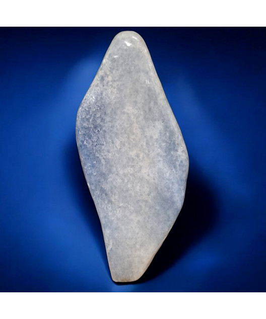 Menhir Calcite Bleue