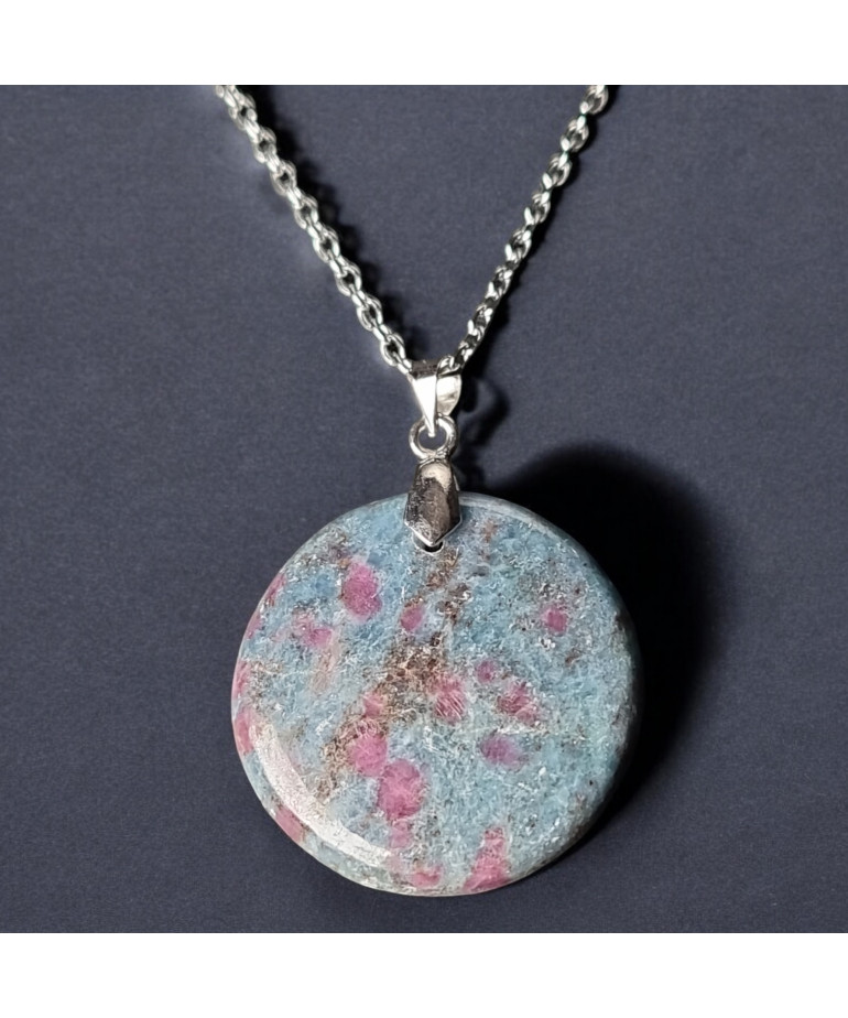 Pendentif Rubis Cyanite Rond sur chaîne