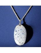 Pendentif Quartz Bleu Ovale avec chaîne