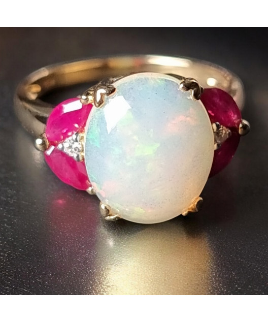 Bague Opale Rubis et Diamant Or 18 carats Taille 55 et sur mesure (s)