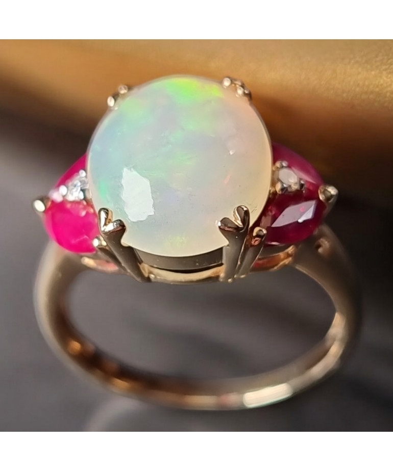 Bague Opale Rubis et Diamant Or 18 carats Taille 55 et sur mesure (s)