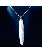 Pendentif Cyanite bleue sur chaîne acier réglable