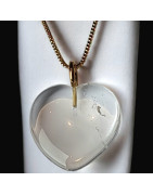 Pendentif Cristal de roche Cœur avec chaîne dorée