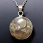 Pendentif Obsidienne à nuances verte et mauve Yin & Yang avec chaîne
