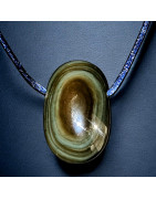 Pendentif Obsidienne Œil céleste sur Ovale sur cordon réglable (s)