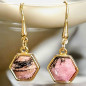Boucles Rhodonite Hexagonales Plaquées or (s)