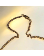 Pendentif Corne avec fermoir à vis sur chaîne dorée (s)