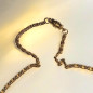 Pendentif Corne avec fermoir à vis sur chaîne dorée (s)