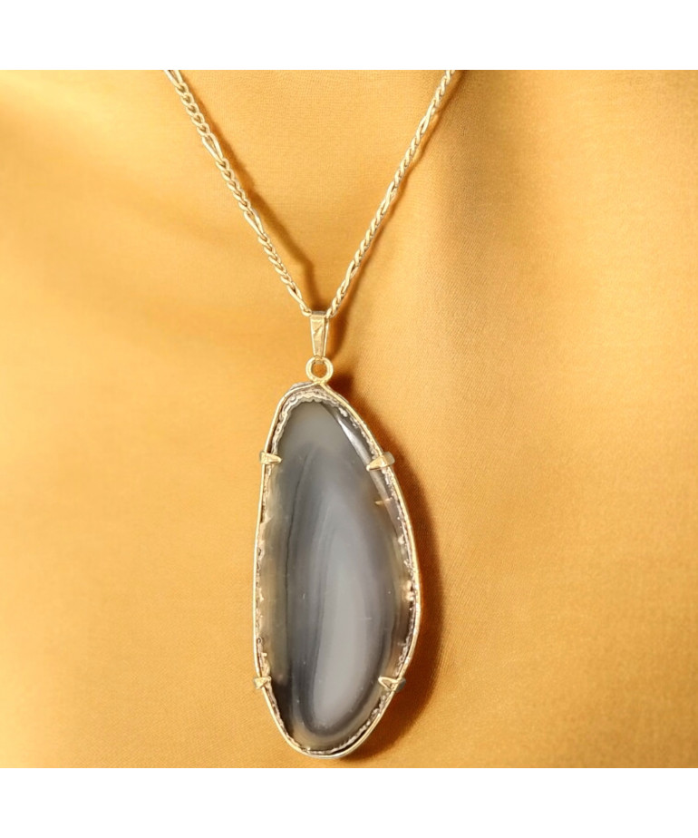Pendentif Agate du Botswana sur chaîne dorée (s)